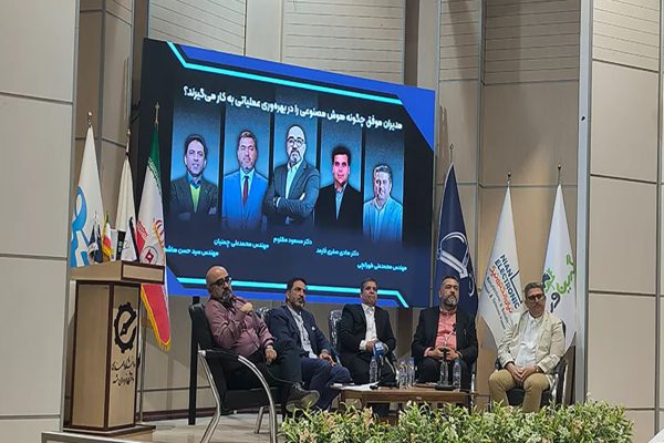 مدیران موفق چگونه هوش مصنوعی را در بهره‌وری عملیاتی به کار می‌گیرند؟